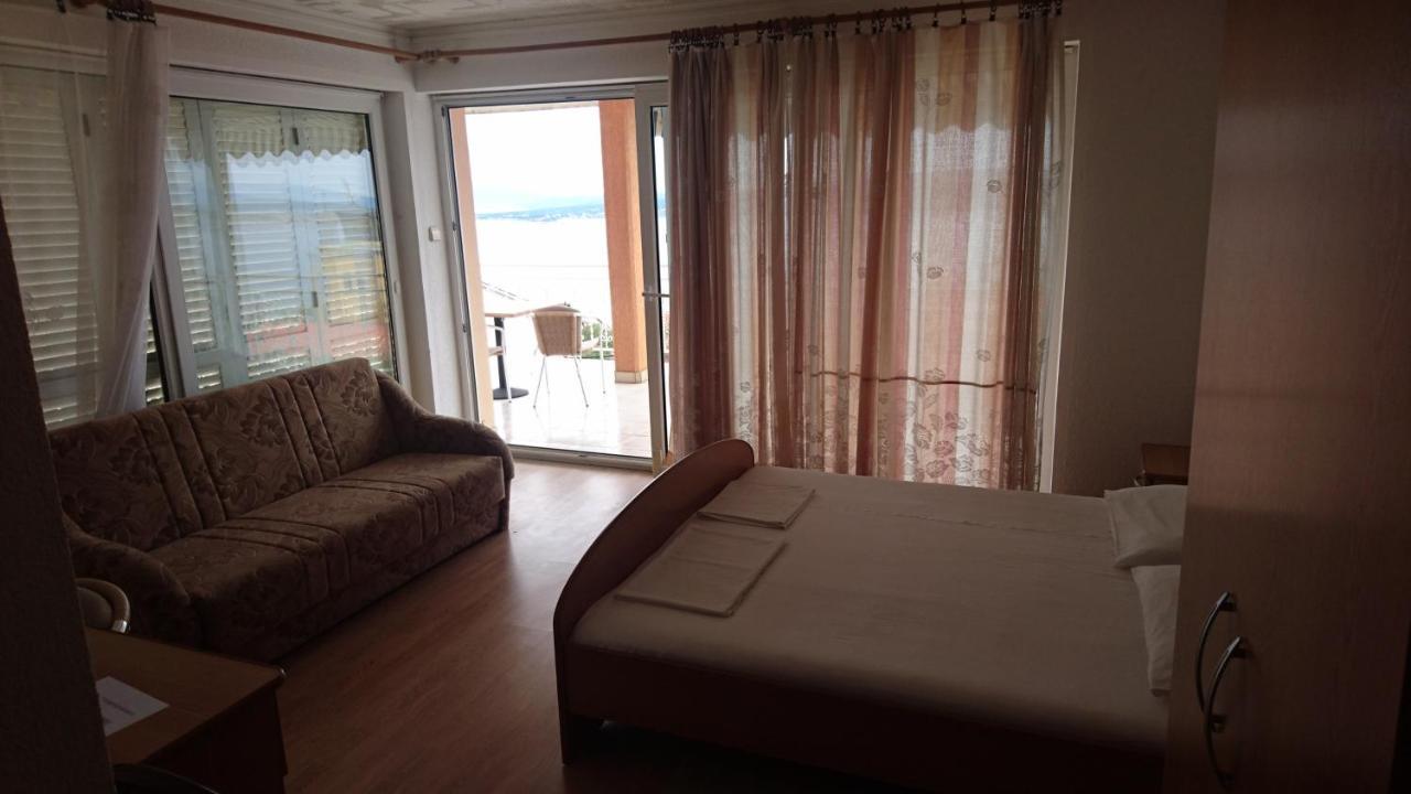 Restoran Sirena Bed & Breakfast Dramalj Dış mekan fotoğraf