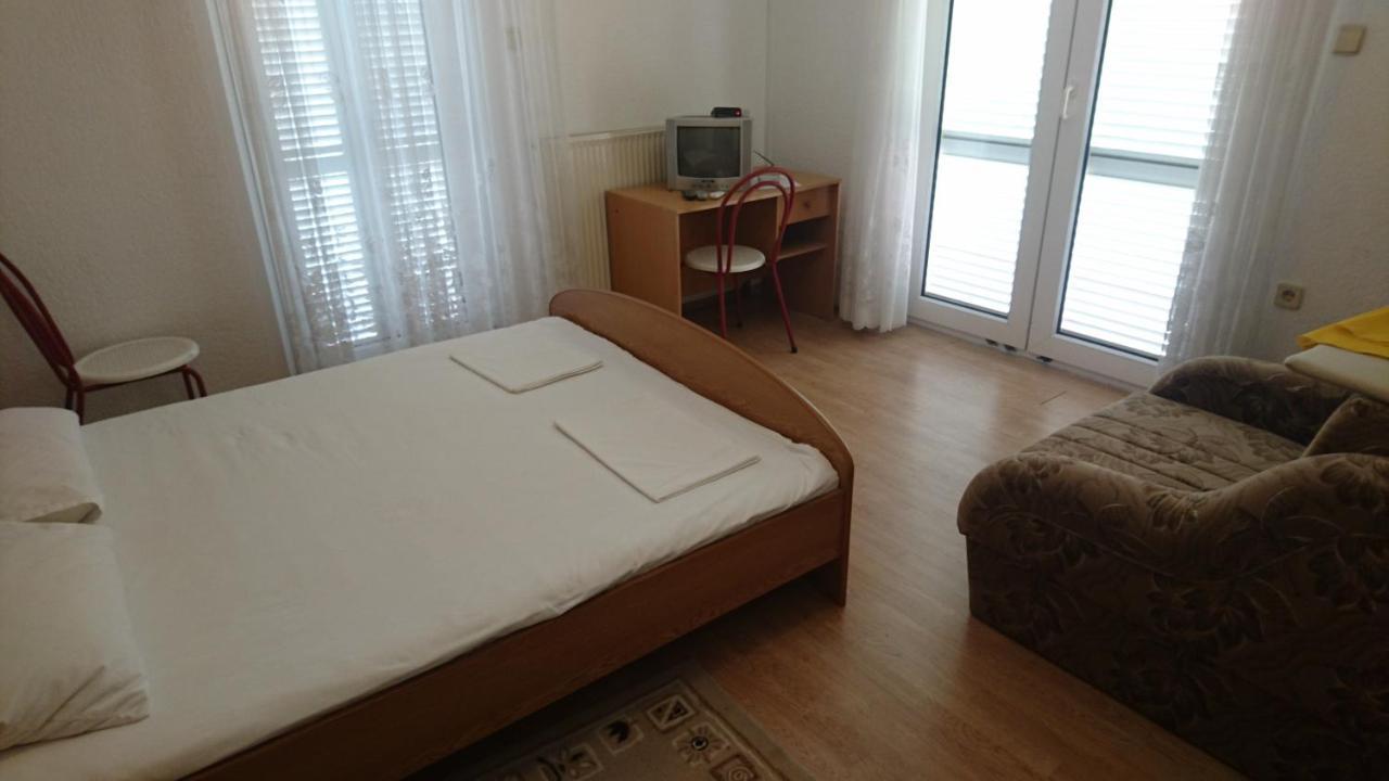 Restoran Sirena Bed & Breakfast Dramalj Dış mekan fotoğraf